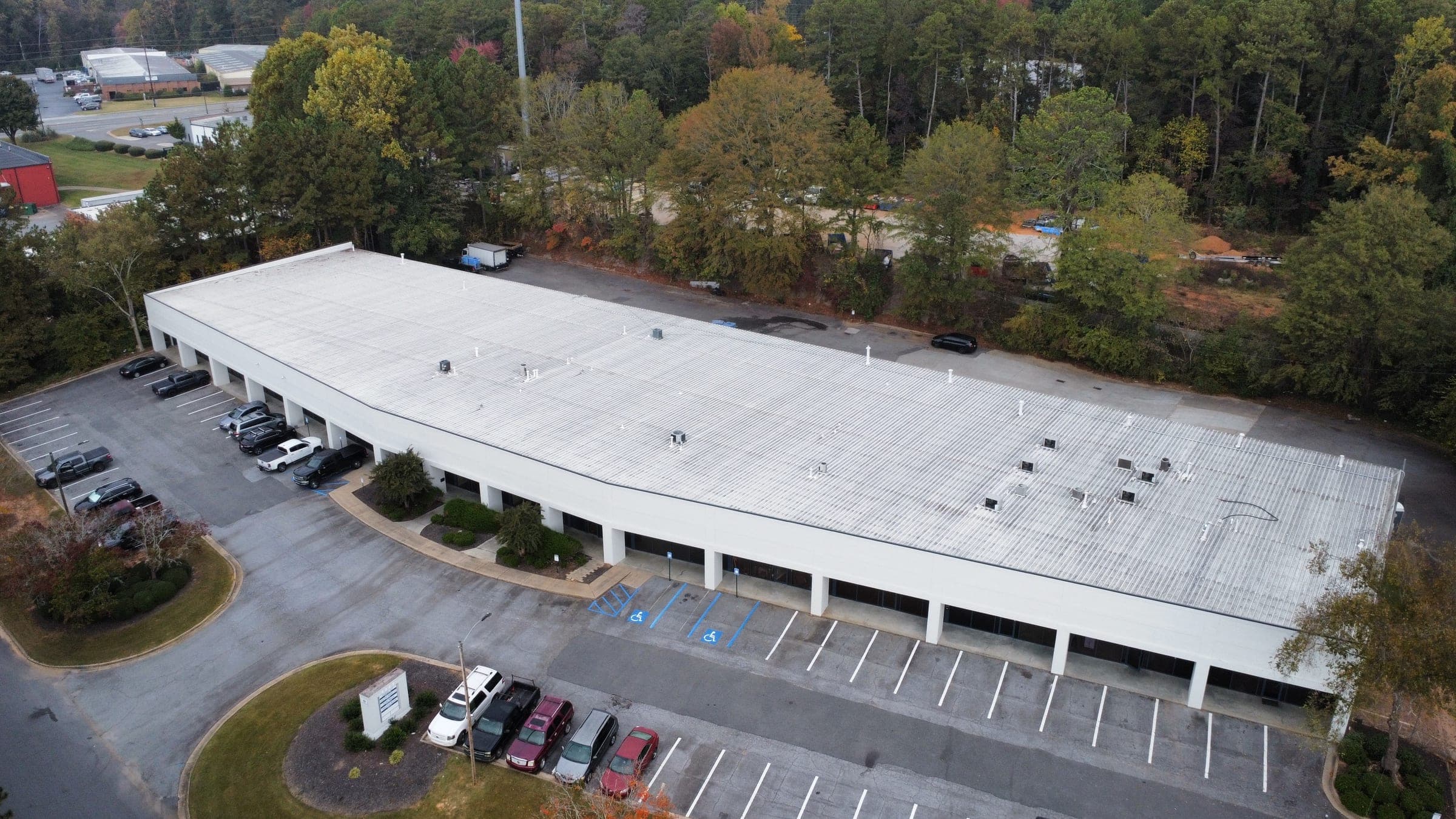 4225 Phil Niekro Pkwy — Suite 108/109